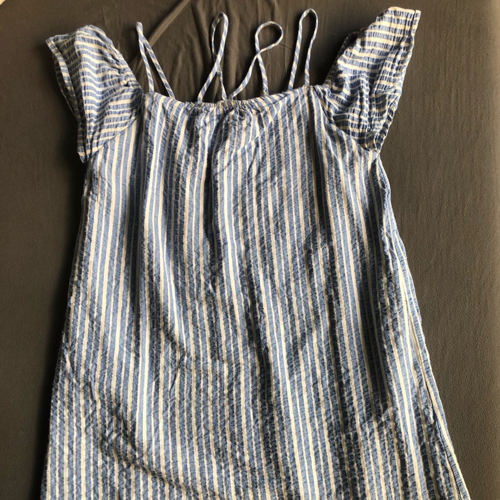 Striped blue dress with pockets
